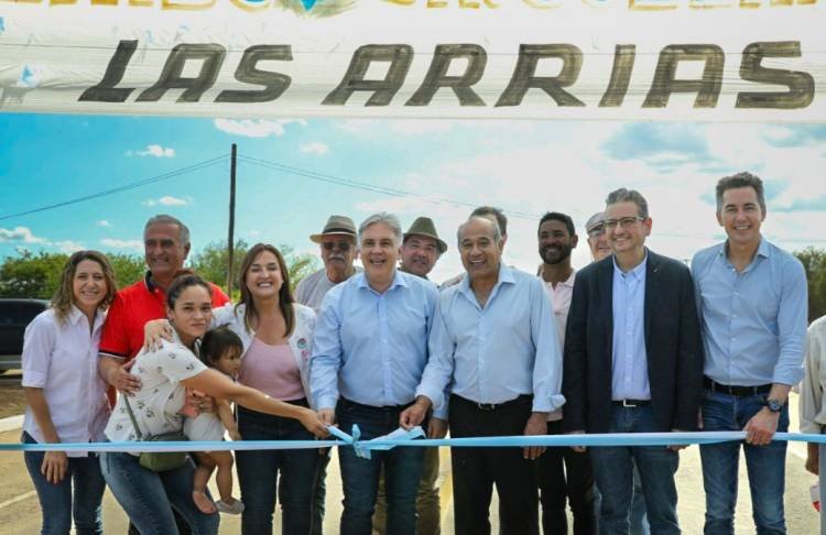 Llaryora habilitó la pavimentación del tramo de la ruta entre Las Arrias y San José de la Dormida 