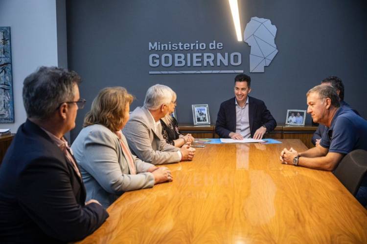 Departamento Juárez Celman: Tres localidades recibieron aportes de la Provincia