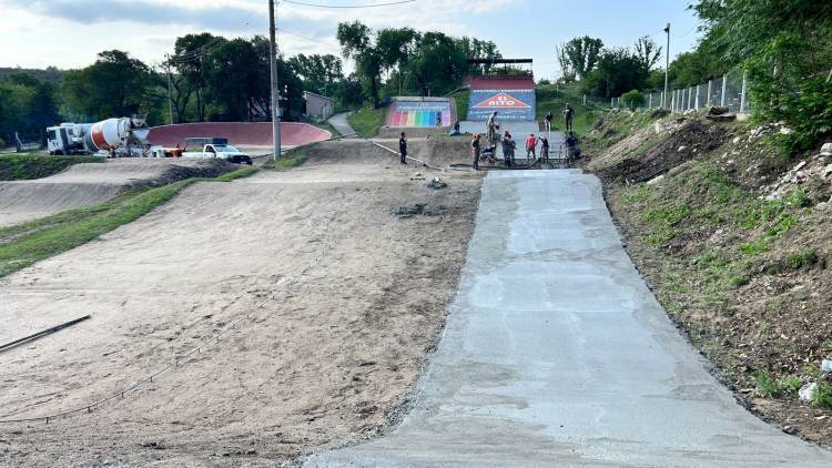 En Alta Gracia, expanden la pista de BMX con más obras