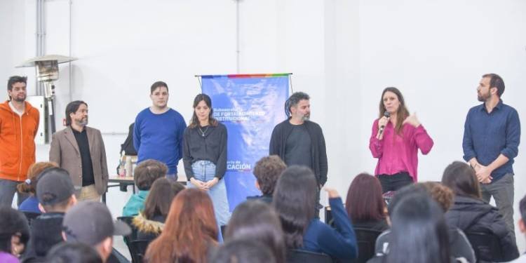 Los Parques Educativos se adhieren al programa provincial ClubEs Estudiantiles