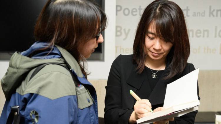 Premio Nobel de literatura para escritora coreana vinculada a la Argentina
