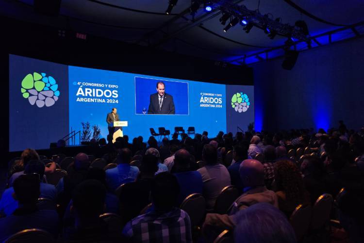 Más de 700 profesionales participan del 4° Congreso y Expo Argentina de Áridos en Córdoba