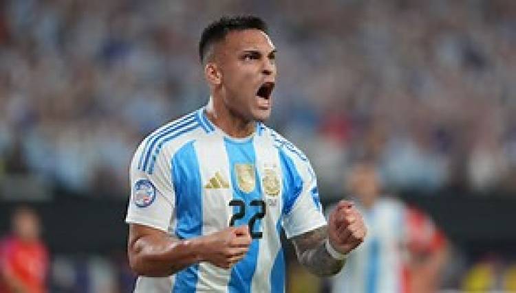 DIBU MARTÍNEZ NUEVAMENTE EL MEJOR DEL MUNDO