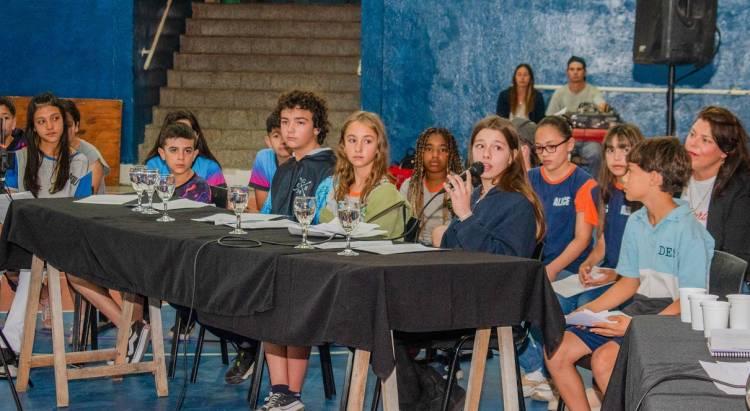 Alumnos de Río Ceballos fueron "Concejales por un dia”