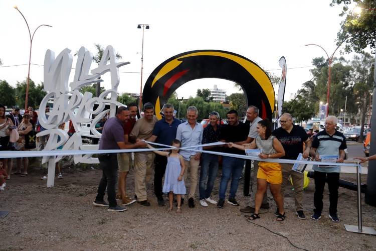  Villa Carlos Paz: Con festejo de los Reyes Magos, inauguraron la Plaza de la Villa
