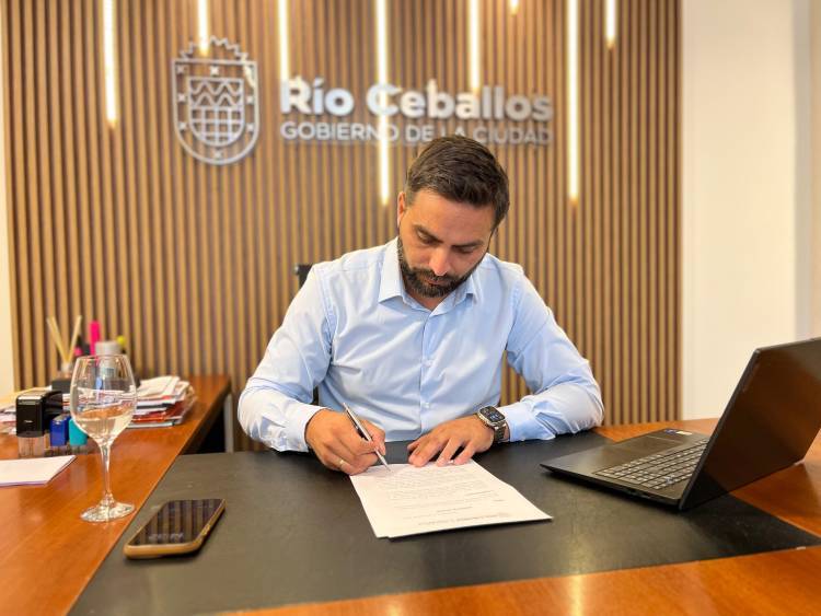 EL INTENDENTE LEMOS PUSO FIN A LA EMERGENCIA ECONÓMICA