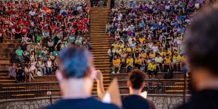 Domingo de peña en el Teatro Griego