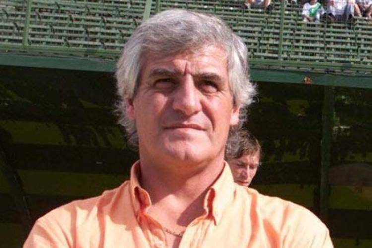 Historias de ídolos del fútbol cordobés: El "CHULO" Rivoira