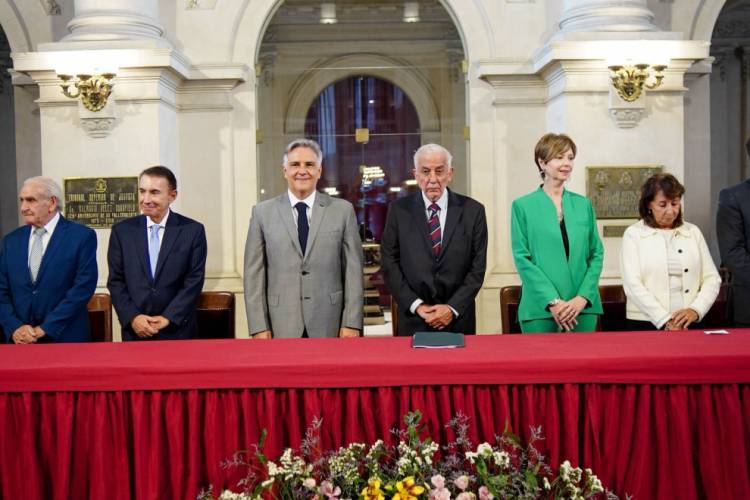 Llaryora presidió la apertura del año judicial 2025