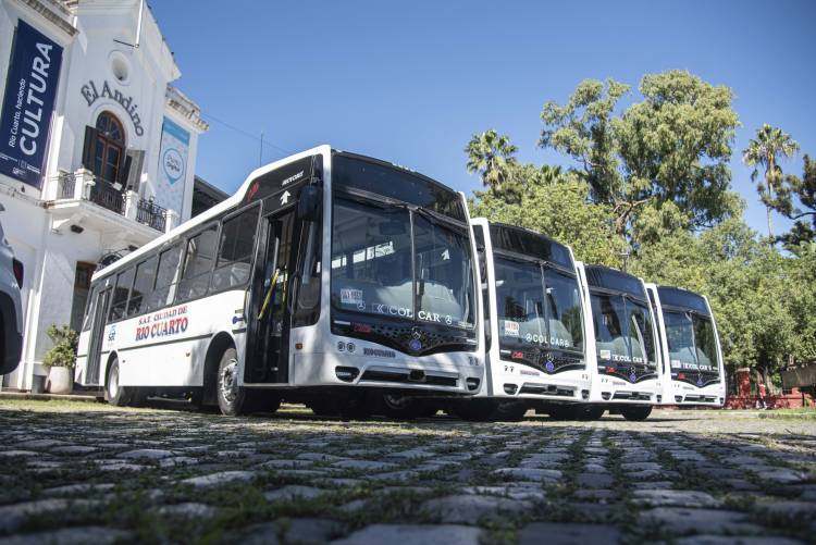 Con colectivos 0 km., Rio Cuarto refuerza el transporte urbano