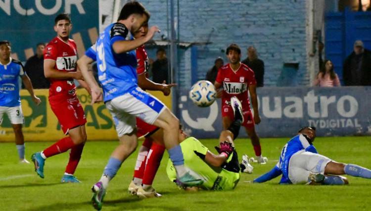 Historias de ídolos del fútbol cordobés: Foglia, el que ama a Estudiantes
