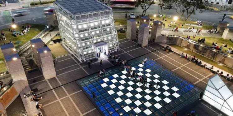 Domingo de ciencia, cultura y estrellas en Plaza España