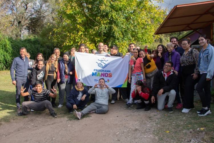 Jóvenes del Departamento Coón  recibieron aportes para proyectos comunitarios