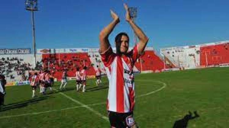 Historias de ídolos del fútbol cordobés: Un granadero en La Gloria