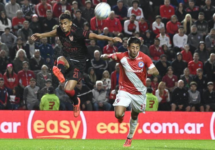 El Bicho fue muy grande para Instituto