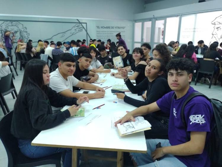 Donde la educación abraza: el PIT, una segunda oportunidad para miles de jóvenes