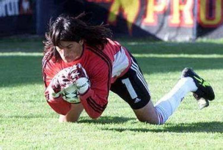 Historias de ídolos del fútbol cordobés: Ángel David Comizzo