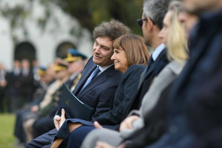 Milei y Bullrich presentaron la reforma de la Policía Federal