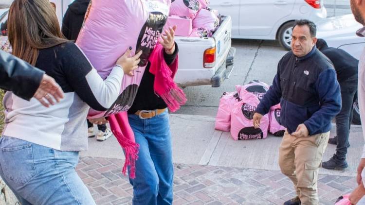 Mina Clavero solidaria: la comunidad se moviliza y supera las expectativas en jornada de ayuda