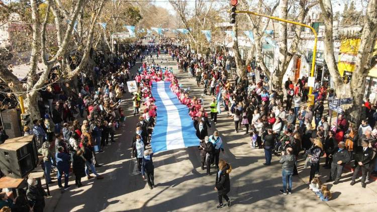 Caroya se prepara para un histórico desfile de Independencia