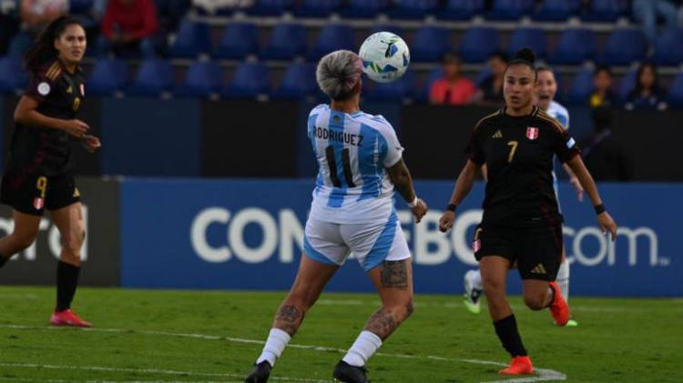 ARGENTINA DOMINA LA COPA AMÉRICA FEMENINA