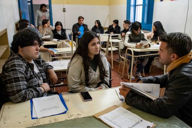 FinEsTec: Abren inscripciones para completar la secundaria técnica en Córdoba