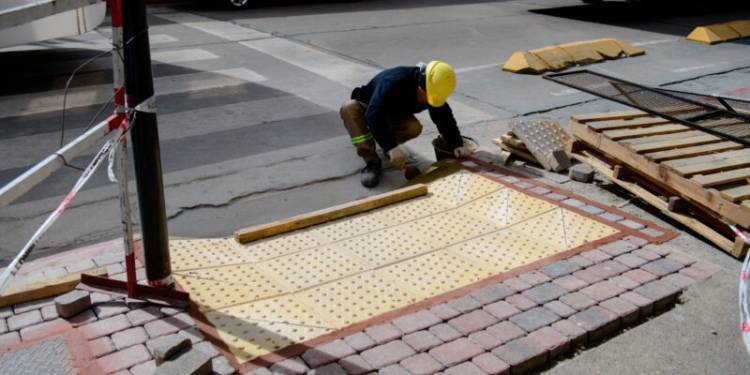 Nuevas rampas en el centro de Córdoba para mejorar la movilidad y la inclusión