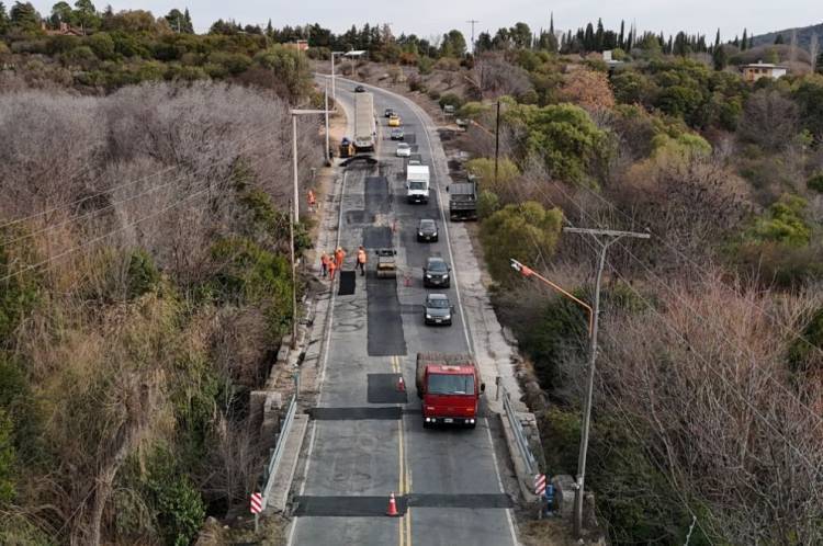 Mayor seguridad y movilidad: La Provincia renueva rutas estratégicas del sur de Traslasierra