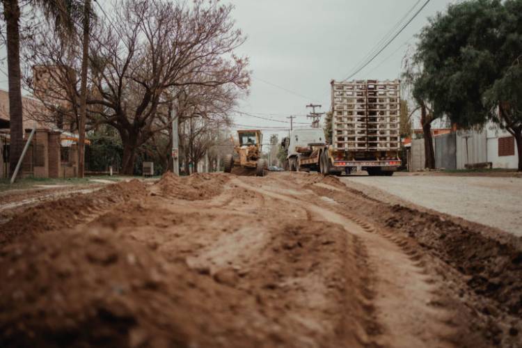 Arranca la modernización del barrio Villa Allende Parque con pavimento, rotonda y drenaje