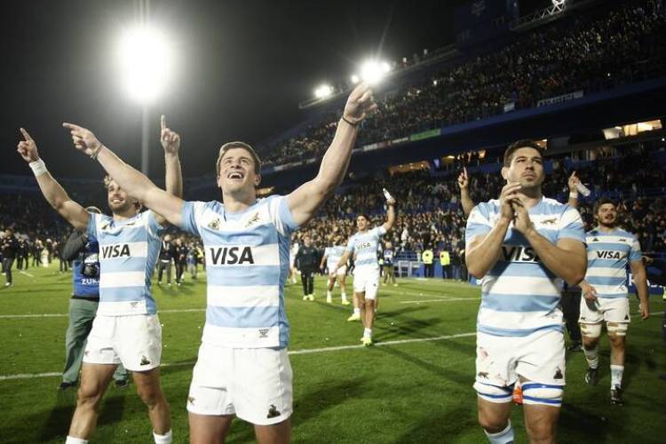 RUGBY: LOS PUMAS FUERON TREMENDOS EN VELEZ