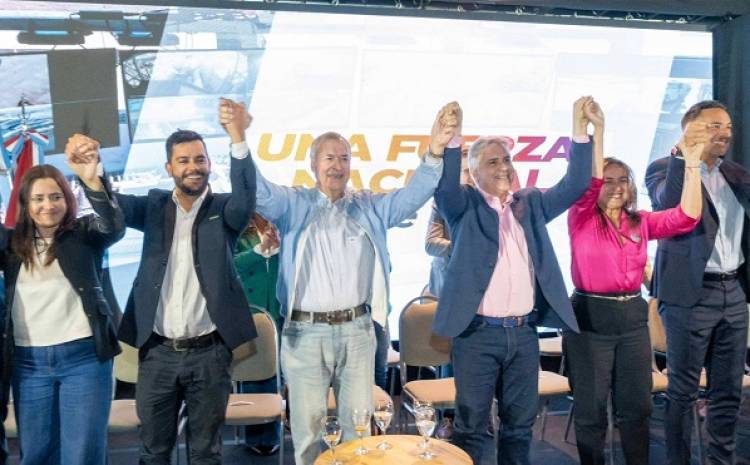 Schiaretti convoca intendentes de todo Córdoba para fortalecer su lista electoral