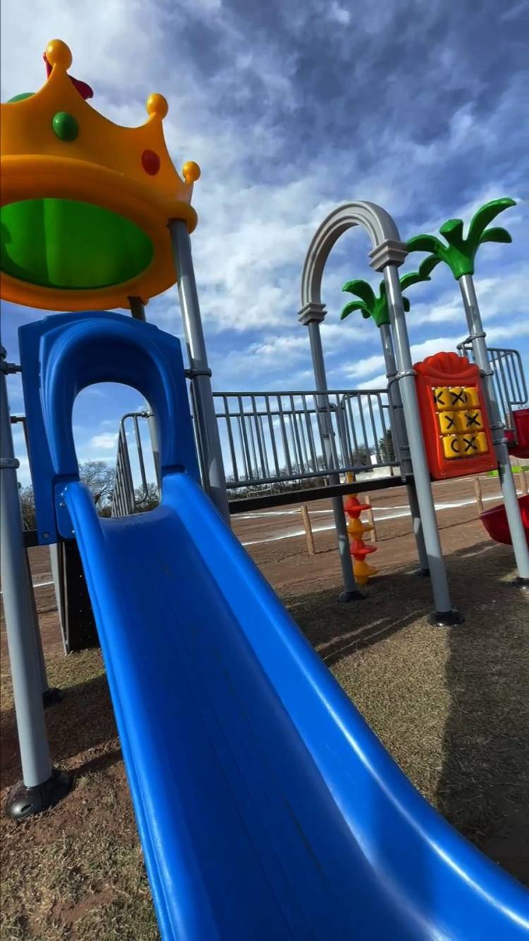 Con inversión de $13 millones, Colonia Tirolesa suma una nueva plaza para sus vecinos