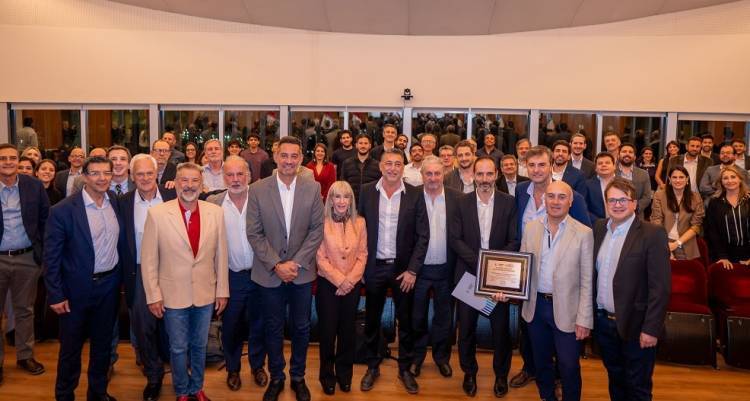 La Unicameral abrió sus puertas a la ciencia: Jornada sobre angioplastia coronaria