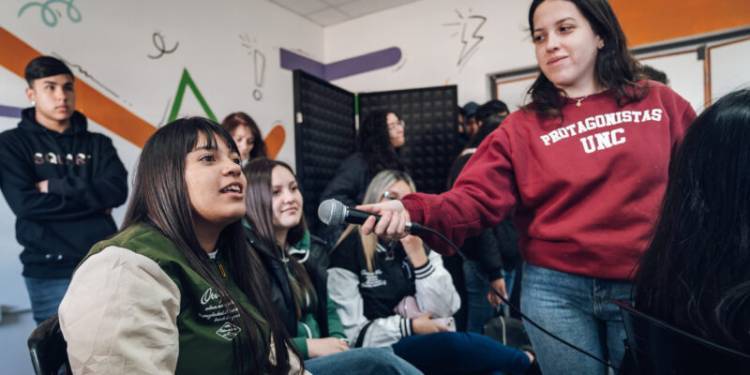 Municipalidad y FCC unen esfuerzos para fortalecer la formación académica y profesional