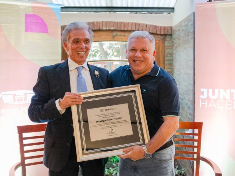 Arroyito distinguió a Jairo como Huésped de Honor de la Ciudad